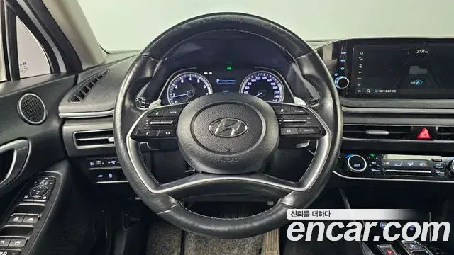 Hyundai Sonata Hybrid 2020 — Şəkil 8/20