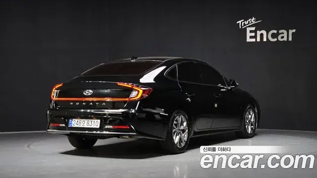 Hyundai Sonata 2022 — Фото 2/20