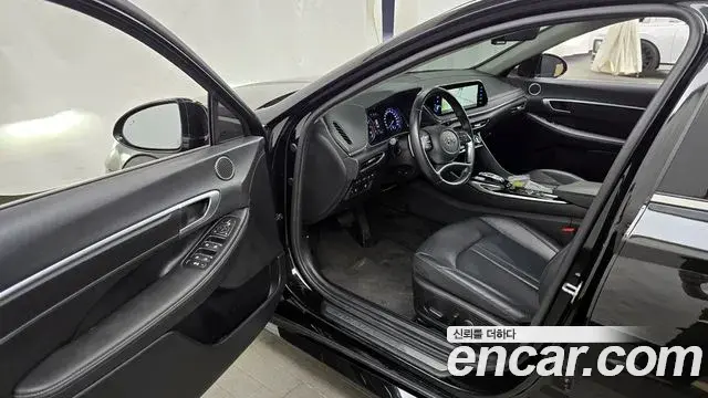 Hyundai Sonata 2022 — Фото 10/20