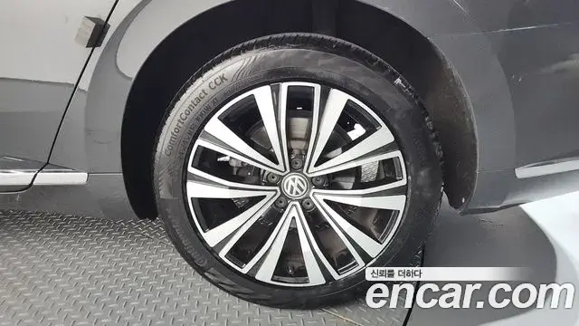 Volkswagen Arteon 2019 — ფოტო 1/20
