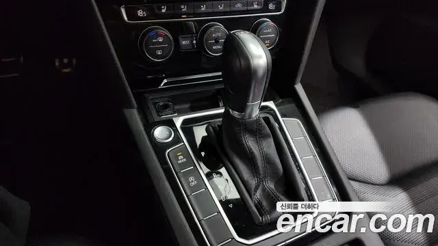 Volkswagen Arteon 2019 — ფოტო 4/20