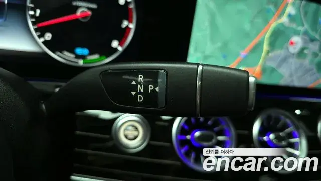 Mercedes-Benz CLS-Class 2019 — Photo 2/20