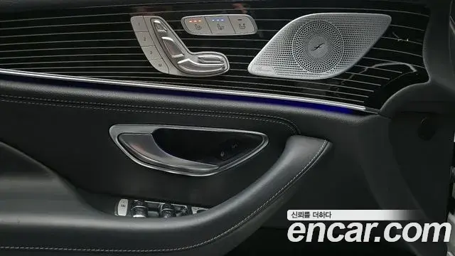 Mercedes-Benz CLS-Class 2019 — Photo 8/20