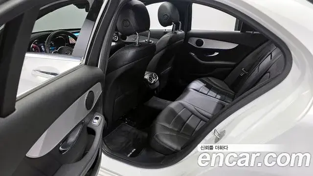 Mercedes-Benz C-Class 2021 — Фото 11/20