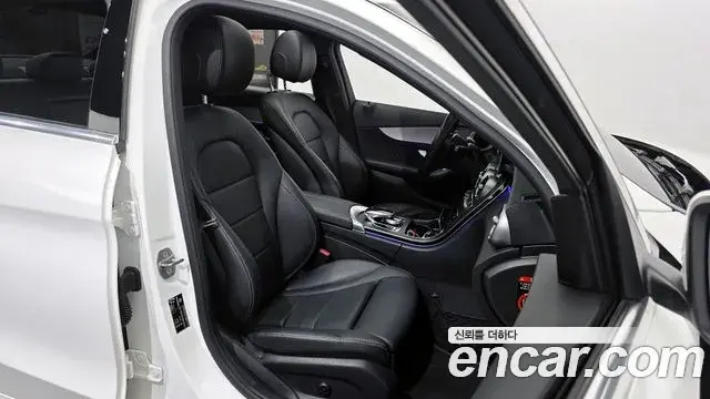 Mercedes-Benz C-Class 2021 — Фото 12/20