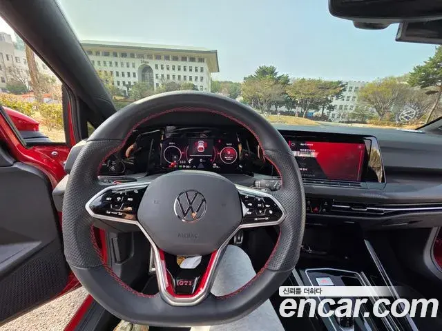 Volkswagen Golf 2024 — ფოტო 10/16