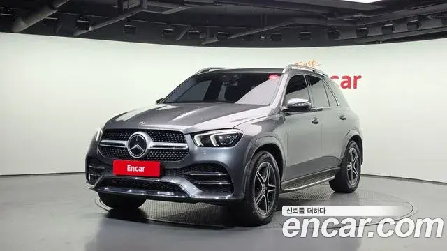 Mercedes-Benz GLE-Class 2019 — Фото 1/20