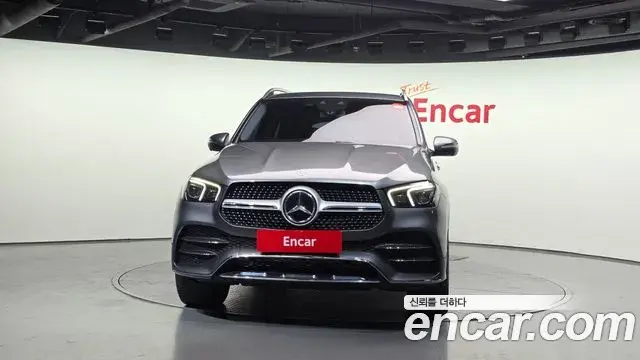 Mercedes-Benz GLE-Class 2019 — Фото 3/20