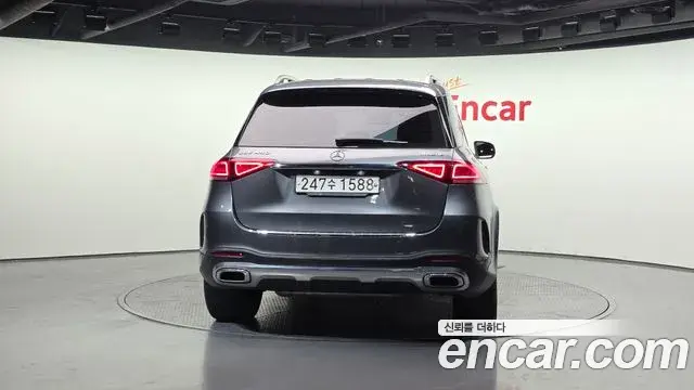 Mercedes-Benz GLE-Class 2019 — Фото 4/20