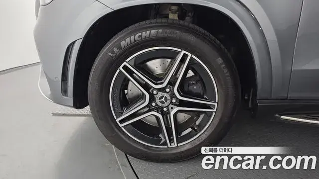 Mercedes-Benz GLE-Class 2019 — Фото 5/20