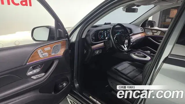 Mercedes-Benz GLE-Class 2019 — Фото 11/20