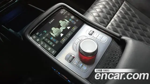 Genesis G90 2022 — ფოტო 11/20