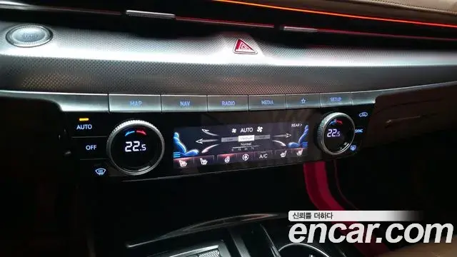 Genesis G80 2020 — Photo 12/20