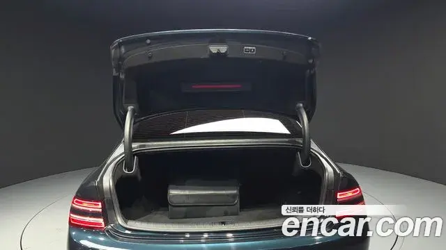 Genesis G80 2020 — Photo 13/20
