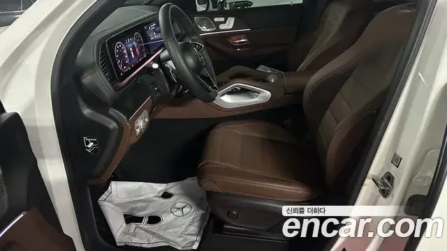 Mercedes-Benz GLE-Class 2024 — Photo 3/20