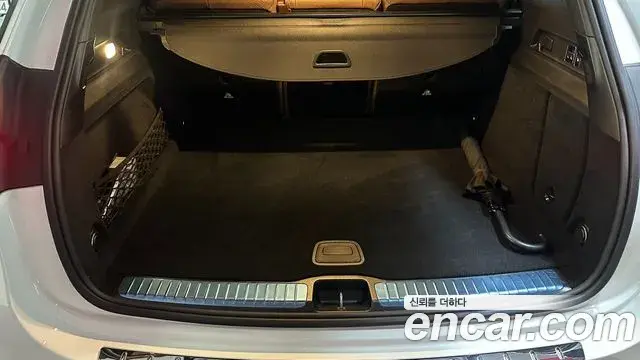 Mercedes-Benz GLE-Class 2024 — Photo 6/20