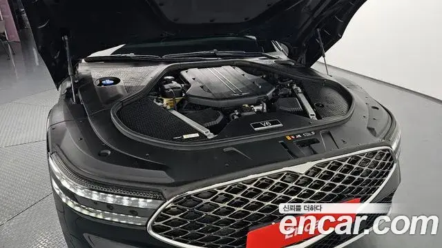 Genesis G90 2022 — Photo 19/20