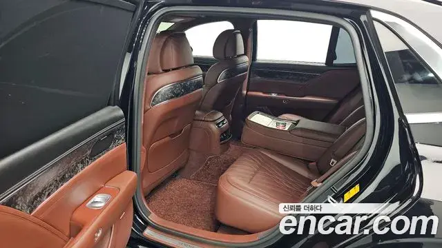 Genesis G90 2022 — Photo 4/20
