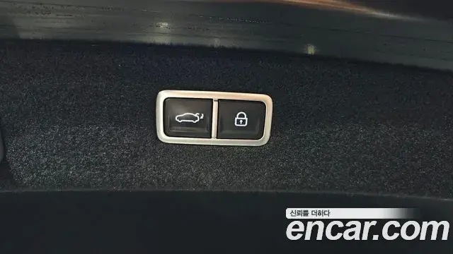 Genesis G90 2022 — Photo 6/20
