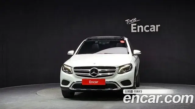 Mercedes-Benz GLC-Class 2018 — Şəkil 11/20