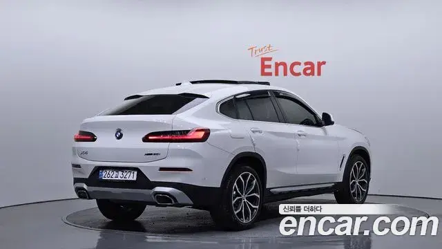BMW X4 2025 — Фото 2/20