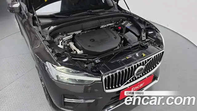 Volvo XC60 2024 — ფოტო 14/20