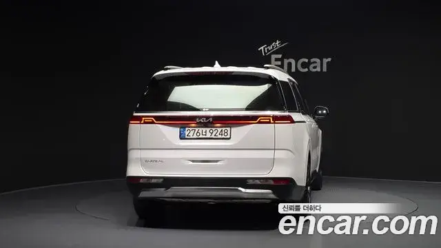Kia Carnival 2022 — Photo 10/20