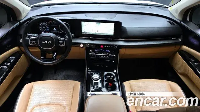 Kia Carnival 2022 — Photo 7/20