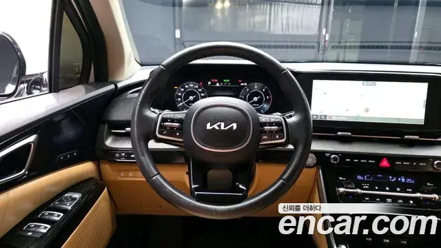 Kia Carnival 2022 — Photo 17/20