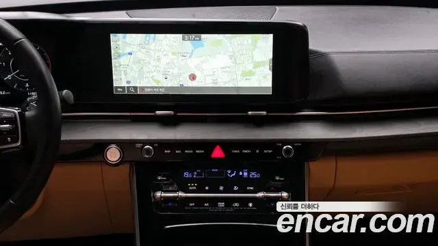 Kia Carnival 2022 — Photo 1/20