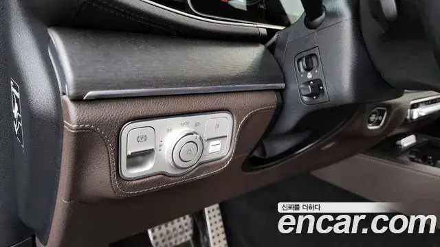 Mercedes-Benz GLS-Class 2021 — Фото 16/20