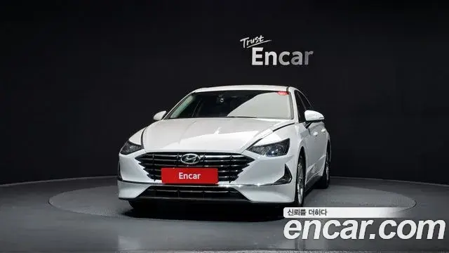 Hyundai Sonata Hybrid 2021 — Şəkil 19/20