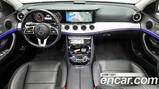 Mercedes-Benz E-Class 2019 — Фото 7/20