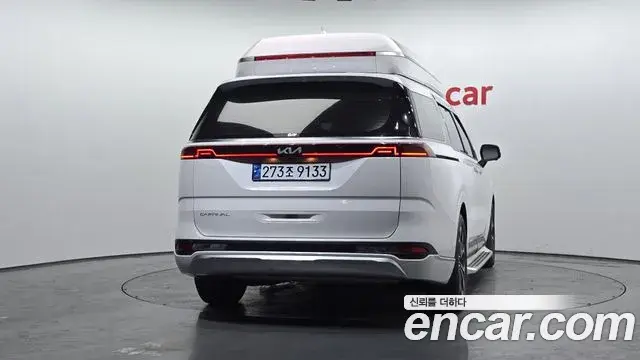 Kia Carnival 2021 — Şəkil 18/20