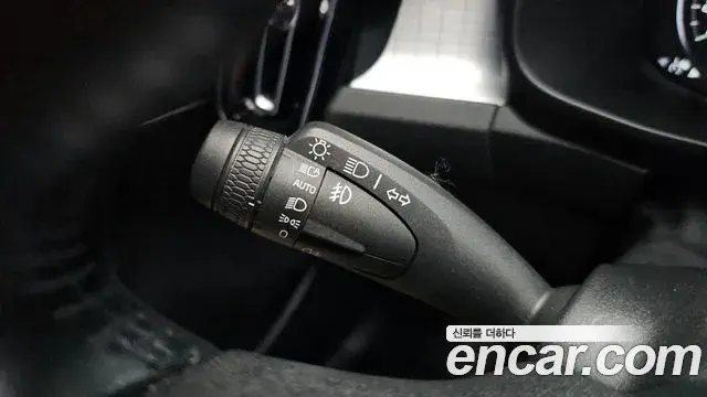 Volvo XC40 2019 — ფოტო 11/20