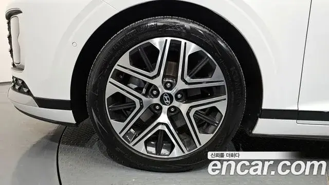 Hyundai Grandeur Hybrid 2023 — Photo 5/20