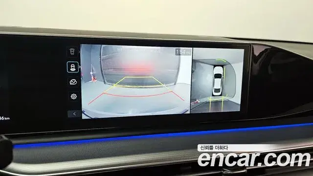 Hyundai Grandeur Hybrid 2023 — Photo 15/20