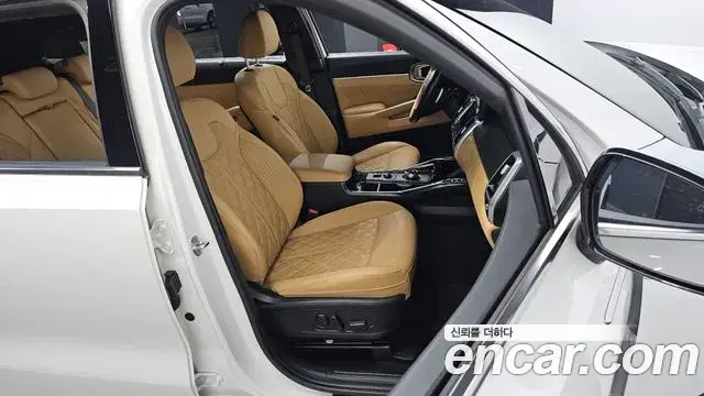 Kia Sorento 2022 — Şəkil 16/20