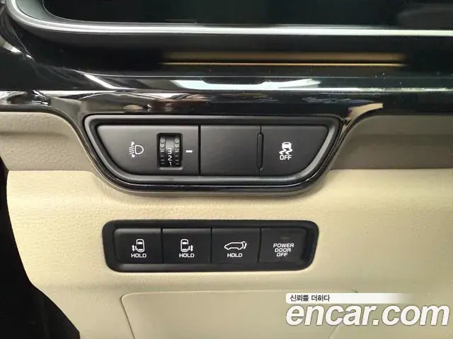 Kia Carnival 2024 — Фото 13/20