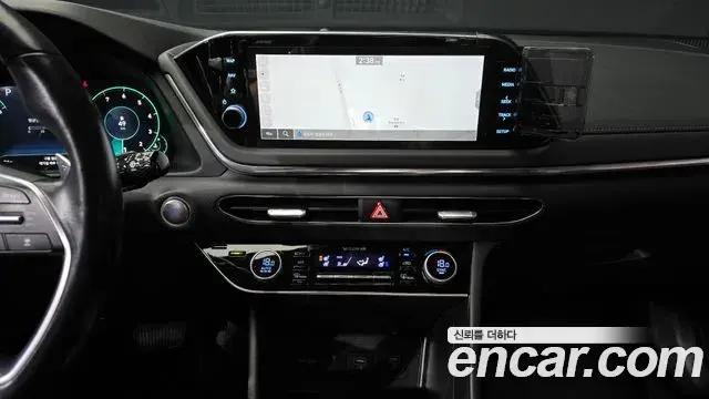 Hyundai Sonata Hybrid 2021 — Şəkil 17/20