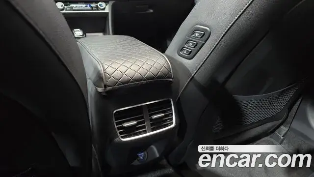 Hyundai Sonata Hybrid 2021 — Şəkil 13/20