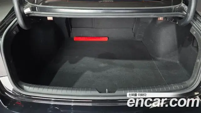 Hyundai Sonata Hybrid 2021 — Şəkil 8/20