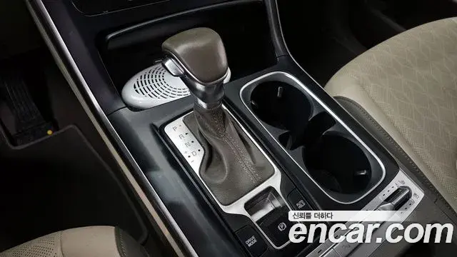 Kia Carnival 2021 — Şəkil 8/20
