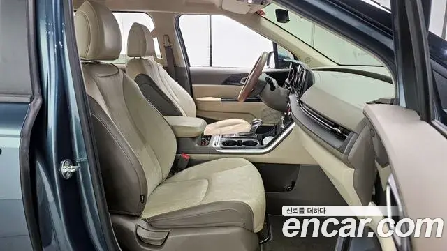 Kia Carnival 2021 — Şəkil 11/20