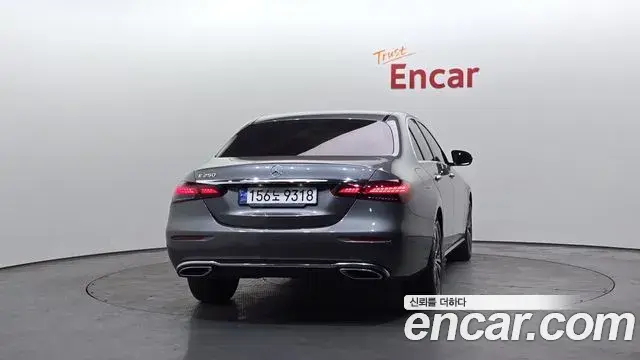 Mercedes-Benz E-Class 2020 — Şəkil 17/20