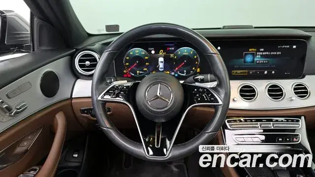 Mercedes-Benz E-Class 2020 — Şəkil 19/20