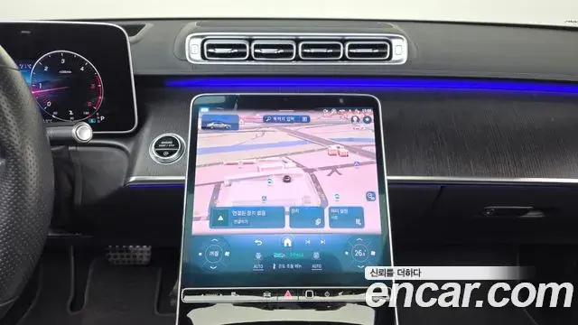 Mercedes-Benz S-Class 2021 — ფოტო 15/20