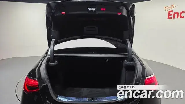 Mercedes-Benz S-Class 2021 — ფოტო 19/20