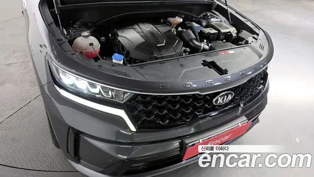 Kia Sorento 2021 — Фото 6/20