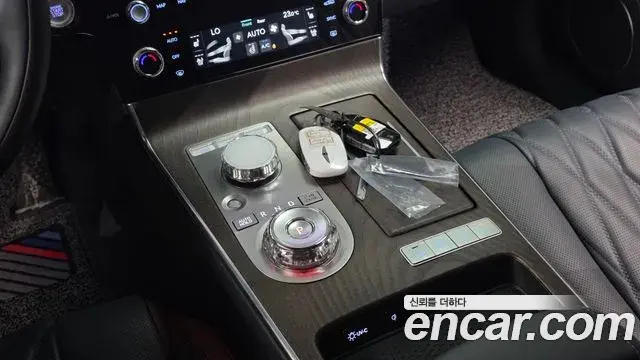 Genesis G80 2025 — ფოტო 18/21
